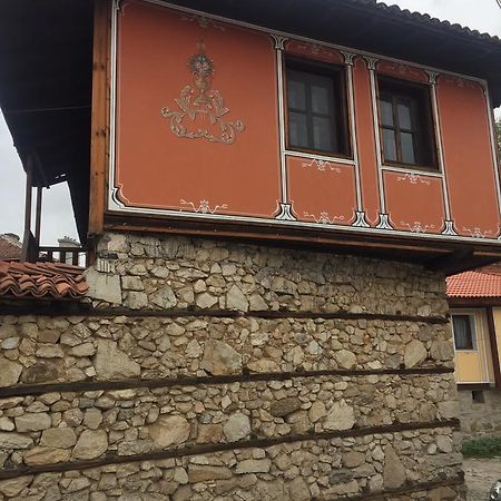 Hotel Чолаковата Къща Koprivshtitsa Esterno foto