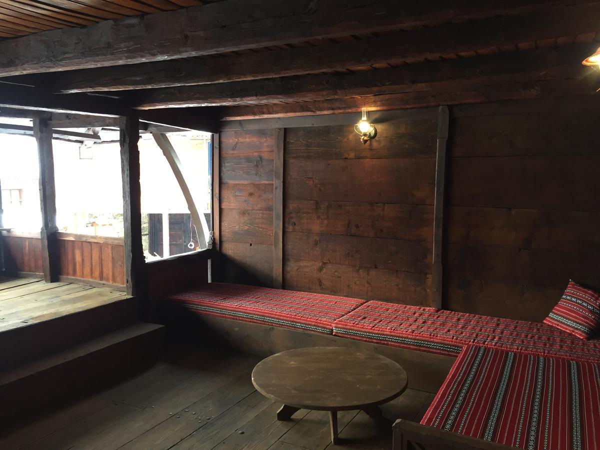 Hotel Чолаковата Къща Koprivshtitsa Esterno foto