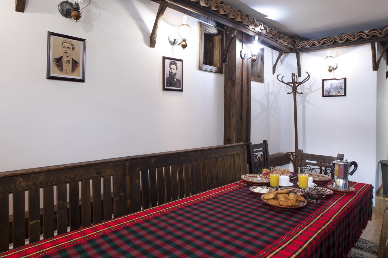 Hotel Чолаковата Къща Koprivshtitsa Esterno foto