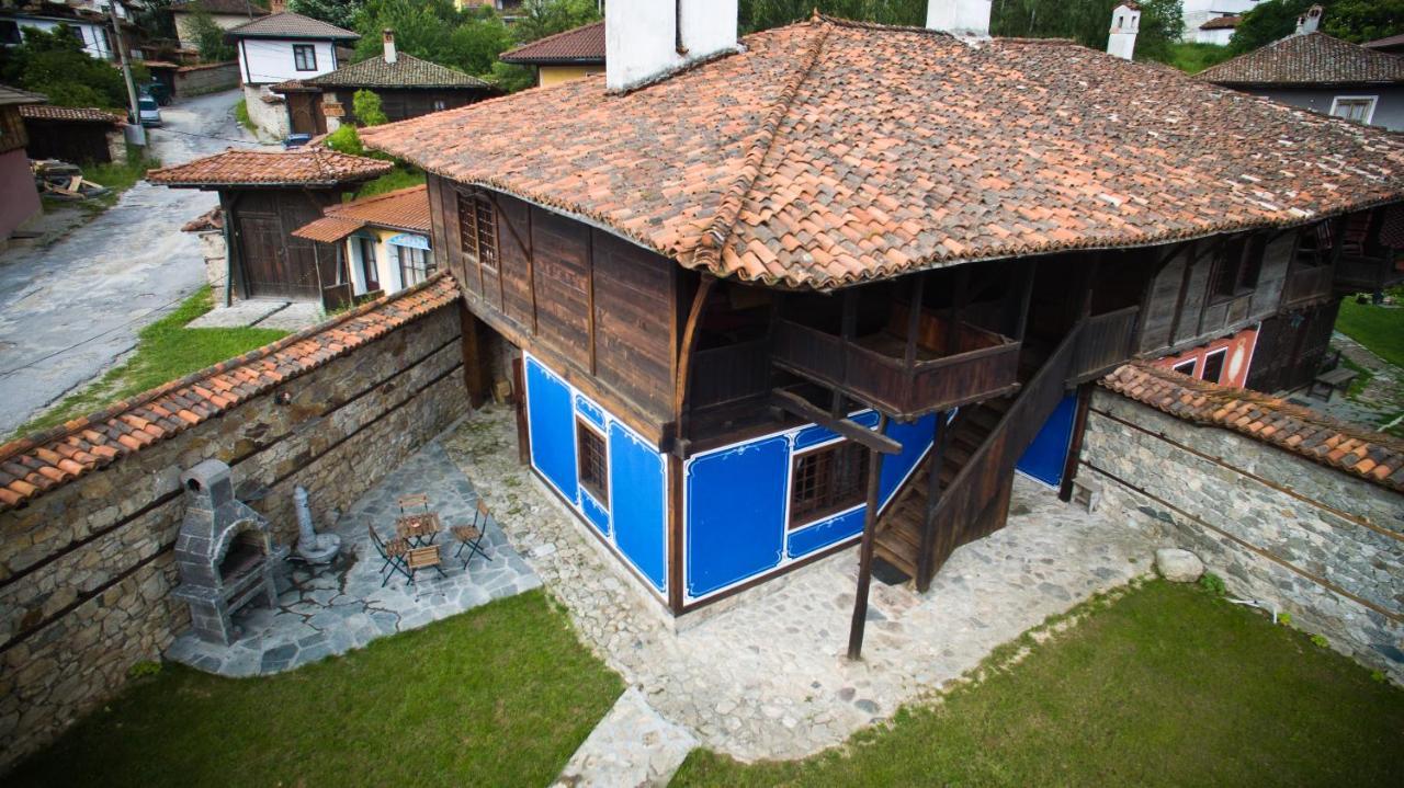 Hotel Чолаковата Къща Koprivshtitsa Esterno foto