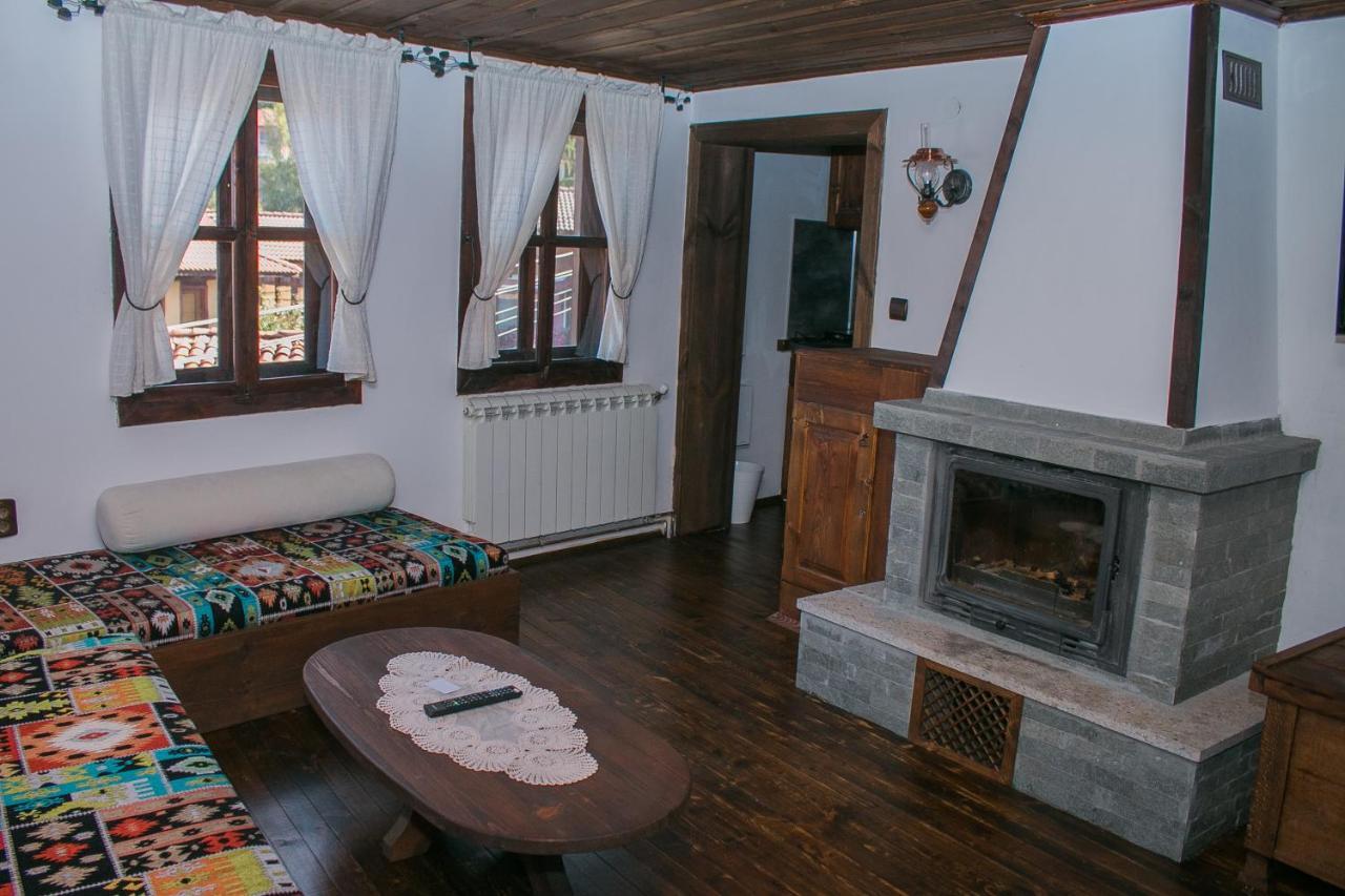 Hotel Чолаковата Къща Koprivshtitsa Esterno foto